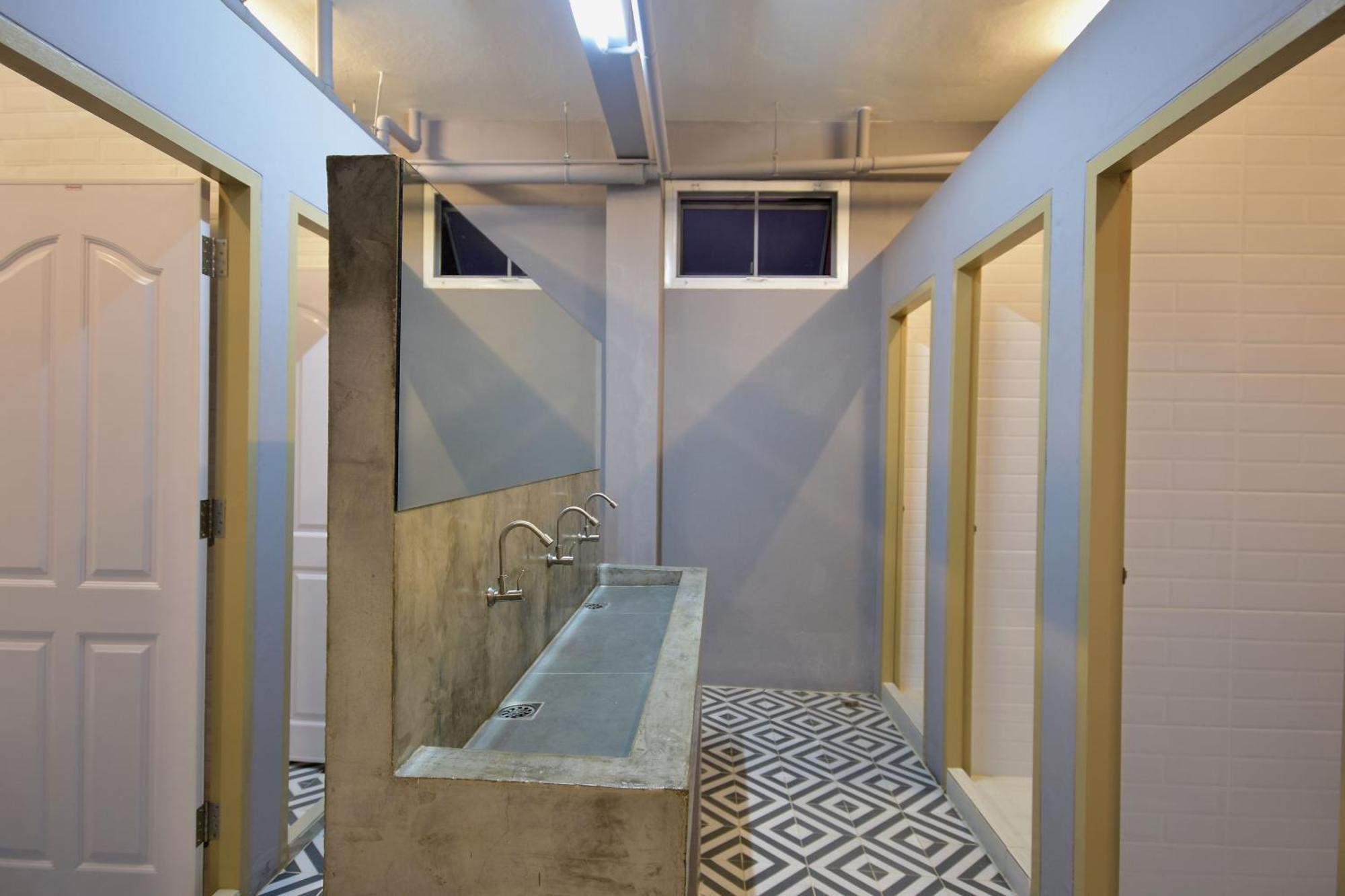 Budget Double Room,822308885:JPEG
