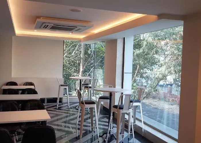 Cheqinn Hostel - Sukhumvit 4 Nana Plaza กรุงเทพมหานคร